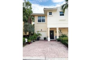 1834 Via Sofia, Boynton Beach, FL 33426 Sold 01/31/24