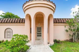 1060 Spanish River Road, Boca Raton, FL 33432 Sold 02/12/24