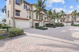 17 Marina Gardens Drive, Palm Beach Gardens, FL 33410 Sold 03/01/24