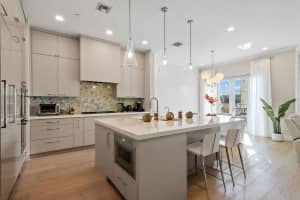 17 Marina Gardens Drive, Palm Beach Gardens, FL 33410 Sold 03/01/24