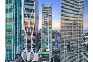 1040 Biscayne Boulevard 3301, Miami, FL 33132 Sold 08/01/24