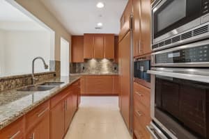 200 E Palmetto Park Road 10, Boca Raton, FL 33432 Sold 01/19/24