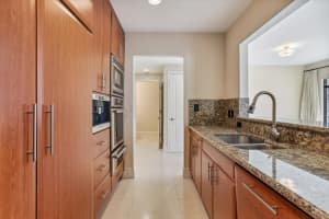 200 E Palmetto Park Road 10, Boca Raton, FL 33432 Sold 01/19/24