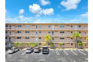 2515 NE 2nd Court 304, Boynton Beach, FL 33435 Sold 01/24/24