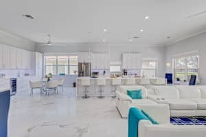 7126 Treviso Lane, Boynton Beach, FL 33472 Sold 04/05/24