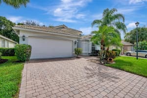 6668 Rienzo Street, Lake Worth, FL 33467 Sold 12/21/23