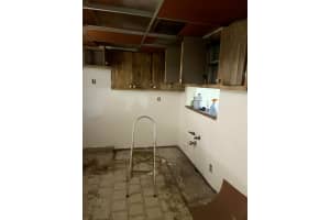 5190 Las Verdes Circle 105, Delray Beach, FL 33484 Sold 12/07/23