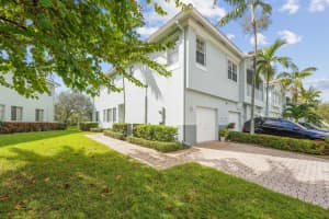 3258 Laurel Ridge Circle, Riviera Beach, FL 33404 Sold 01/12/24