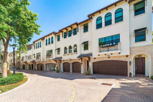 604 S Windward Circle S, Boynton Beach, FL 33435 Sold 02/12/24