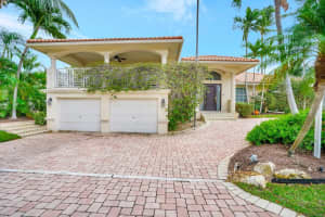290 E Fern Drive, Boca Raton, FL 33432 Sold 03/26/24