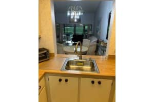 3899 Vine Tree Trail B, Lake Worth, FL 33467 Sold 04/03/24