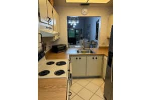 3899 Vine Tree Trail B, Lake Worth, FL 33467 Sold 04/03/24