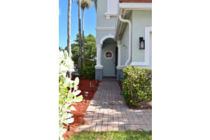 2171 Oakmont Drive, Riviera Beach, FL 33404 Sold 12/28/23