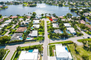 17 NW 25th Street, Delray Beach, FL 33444 Sold 01/19/24