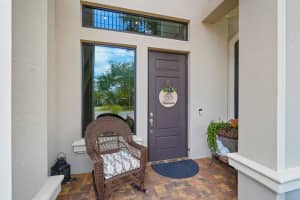 1140 NE Savannah Oaks Way, Jensen Beach, FL 34957 Sold 12/28/23