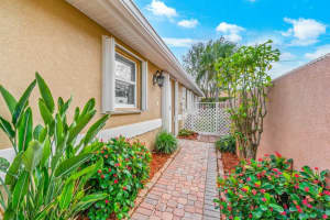 5227 Grande Palm Circle, Delray Beach, FL 33484 Sold 02/09/24