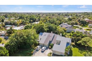 922 NE Sandalwood Place 922, Jensen Beach, FL 34957 Sold 03/08/24