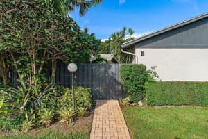 1188 Shibumy Circle B, West Palm Beach, FL 33415 Sold 01/19/24