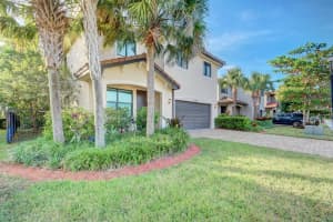 4843 Pond Pine Way, Greenacres, FL 33463 Sold 05/10/24