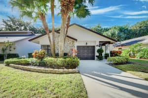 4720 Boxwood Circle, Boynton Beach, FL 33436 Sold 12/18/23