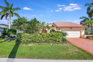 2327 SW 23rd Cranbrook Drive, Boynton Beach, FL 33436 Sold 12/05/23