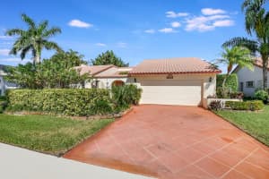 2327 SW 23rd Cranbrook Drive, Boynton Beach, FL 33436 Sold 12/05/23