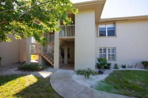 8 Lake Vista Trail, Port St Lucie, FL 34952 Sold 01/11/24