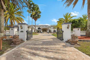 17600 Fieldbrook Circle E, Boca Raton, FL 33496 Sold 12/15/23