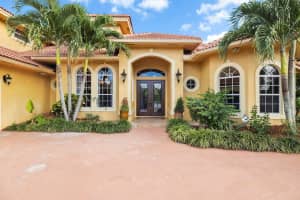 15530 Rolling Meadows Circle, Wellington, FL 33414 Sold 03/13/24
