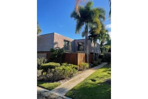 142 Ocean Cove Drive, Jupiter, FL 33477 Sold 12/11/23