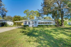 7946 21st Street, Vero Beach, FL 32966 Sold 05/16/24