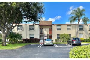 15 Willowbrook Lane 102, Delray Beach, FL 33446 Sold 04/17/24