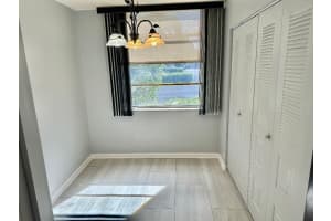 15 Willowbrook Lane 102, Delray Beach, FL 33446 Sold 04/17/24