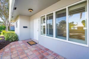 909 SW 9th Avenue, Boca Raton, FL 33486 Sold 04/16/24