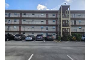 225 Bonnie Boulevard 108, Palm Springs, FL 33461 Sold 04/17/24