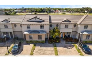 969 Lucaya Dr, West Palm Beach, FL 33404, Sold 12/15/23