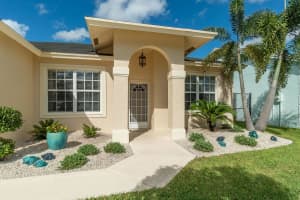 1207 Olympic Circle, Greenacres, FL 33413 Sold 12/22/23