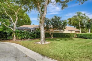 4786 Carlton Golf Drive, Lake Worth, FL 33449 Sold 02/27/24
