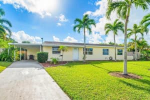 2109 Lake Bass Circle, Lake Worth, FL 33461 Sold 04/16/24