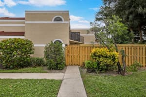 3975 Village Drive D, Delray Beach, FL 33445 Sold 01/02/24