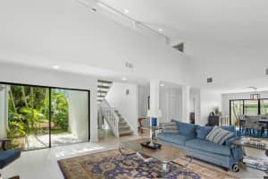 12697 Headwater Circle, Wellington, FL 33414 Sold 01/17/24