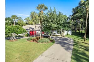 13377 Doubletree Circle, Wellington, FL 33414 Sold 01/30/24
