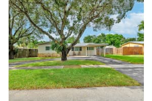 4973 SW 91 Terrace, Cooper City, FL 33328 Sold 01/18/24