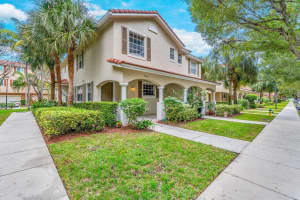 4611 Highgate Drive B, Delray Beach, FL 33445 Sold 01/25/24