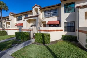 309 Freedom Court, Deerfield Beach, FL 33442 Sold 12/28/23