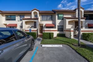 309 Freedom Court, Deerfield Beach, FL 33442 Sold 12/28/23
