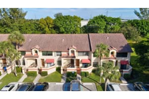 309 Freedom Court, Deerfield Beach, FL 33442 Sold 12/28/23