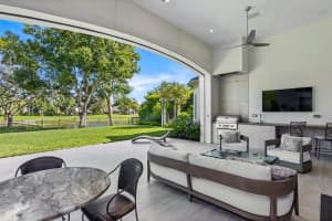 1642 Mayacoo Lakes Boulevard, West Palm Beach, FL 33411 Sold 03/11/24