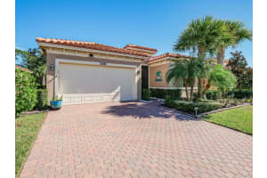 5598 40th Avenue, Vero Beach, FL 32967 Sold 03/18/24