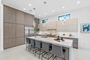 425 NE 14th Street, Boca Raton, FL 33432 Sold 11/01/24